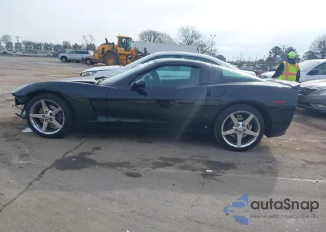 2007 Chevrolet Corvette из США, поврежденный, VIN 1G1YY25U475122028